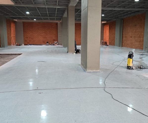 Oficina en arriendo en Perpetuo Socorro, Medellín, 750 m² · foto 10 de 13