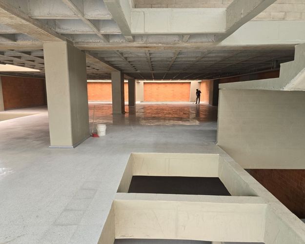 Oficina en arriendo en Perpetuo Socorro, Medellín, 750 m² · foto 9 de 13