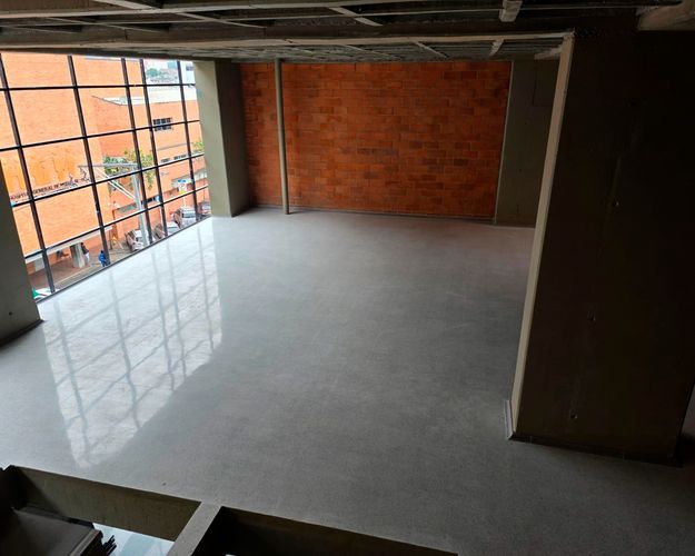 Oficina en arriendo en Perpetuo Socorro, Medellín, 750 m² · foto 6 de 13