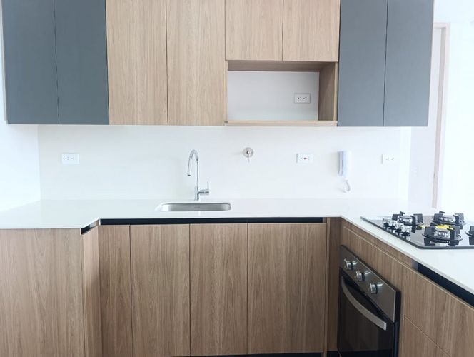 Apartamento de 3 alcobas en venta en El Poblado, Medellín, 100 m² · foto 15 de 18