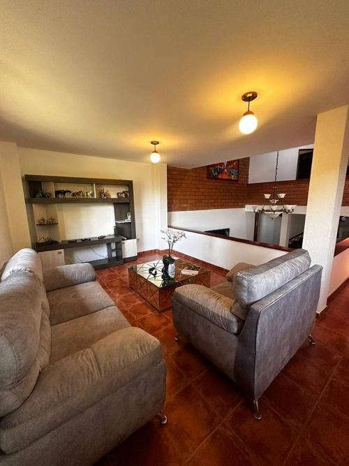 Casa de 9 alcobas en arriendo en El Porvenir, Rionegro, 500 m² · foto 6 de 21