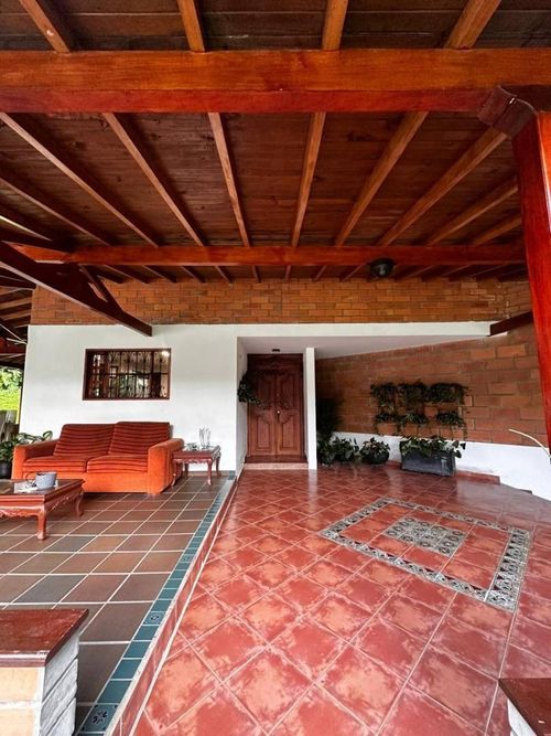 Casa de 9 alcobas en venta en El Porvenir, Rionegro, 500 m² · foto 3 de 21