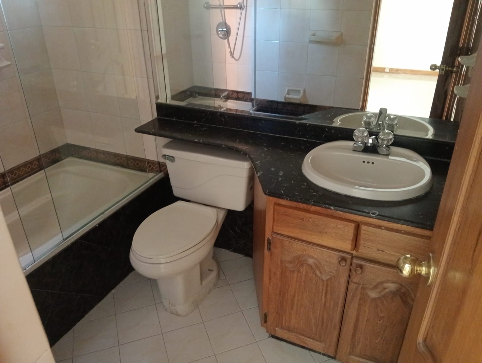 Apartamento en arriendo en Laureles, Medellín · foto 18 de 19