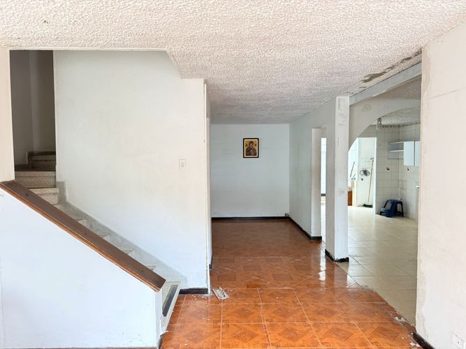 Oficina en arriendo en Belén, Medellín, 220 m² · foto 2 de 18