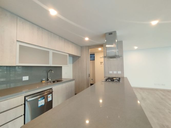 Apartamento de 3 alcobas en arriendo en El Poblado, Medellín, 123 m² · foto 8 de 20