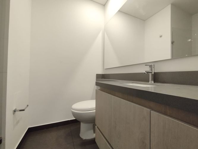 Apartamento de 3 alcobas en arriendo en El Poblado, Medellín, 123 m² · foto 13 de 20