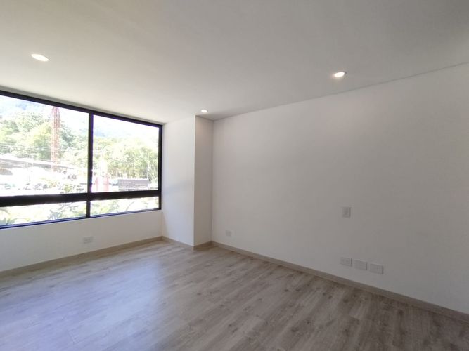 Apartamento de 3 alcobas en arriendo en El Poblado, Medellín, 123 m² · foto 15 de 20