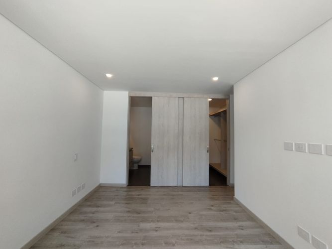 Apartamento de 3 alcobas en arriendo en El Poblado, Medellín, 123 m² · foto 16 de 20