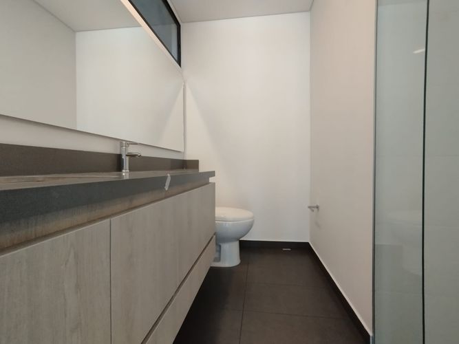Apartamento de 3 alcobas en arriendo en El Poblado, Medellín, 123 m² · foto 17 de 20