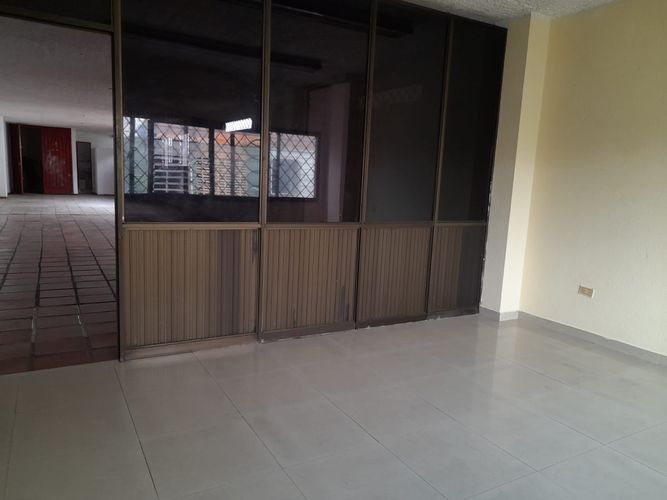 Local en arriendo en Granada, Bucaramanga, 100 m² · foto 7 de 10