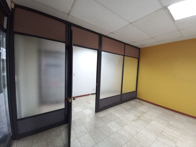 Oficina en venta en Primero De Febrero, Pereira, 23 m² · foto 3 de 5