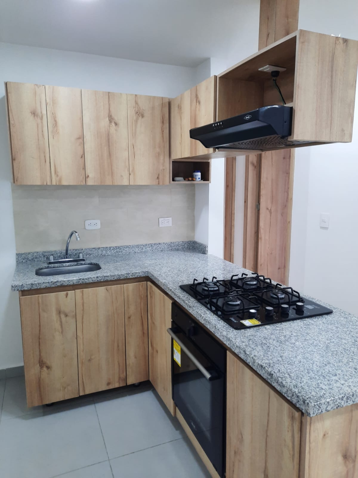 Apartamento en venta en Pinares, Pereira · foto 9 de 21