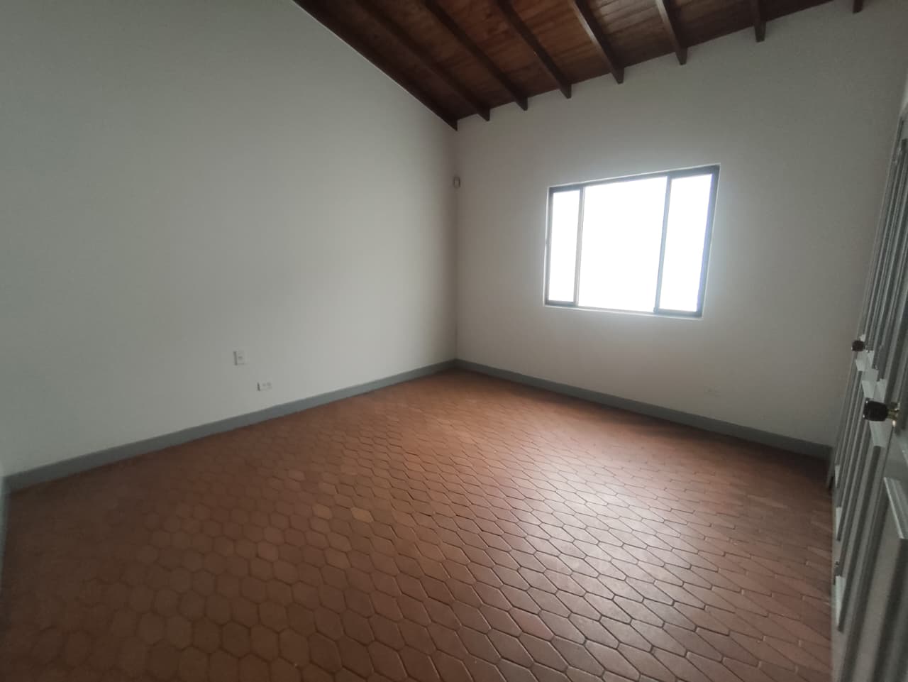 Casa en arriendo en El Poblado, Medellín · foto 11 de 12