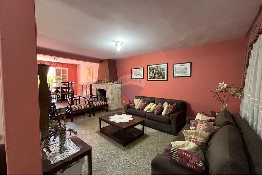 VENDO CASA EN BARRIO BELLA VISTA. ASUNCION. 900,000,000 ₲ — foto 2