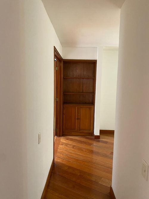 Apartamento en venta en Club De Los Lagartos, Bogotá · foto 5 de 13