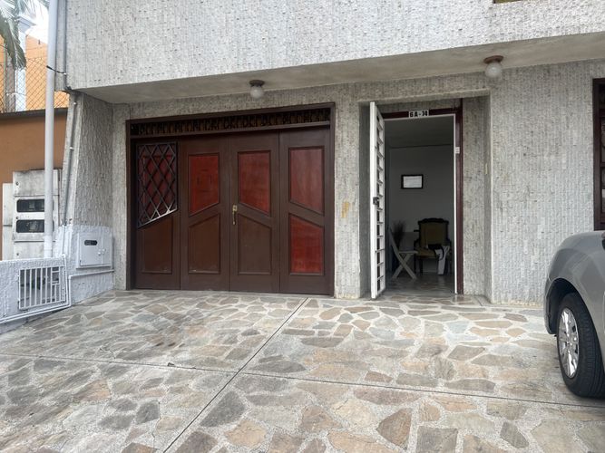 Casa de 17 alcobas en venta en El Gran Limonar, Cali, 738 m² · foto 4 de 14