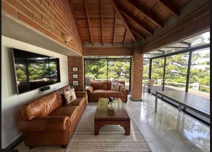 Casa de 4 alcobas en venta en Vía Las Palmas, Medellín, 302 m² · foto 7 de 24
