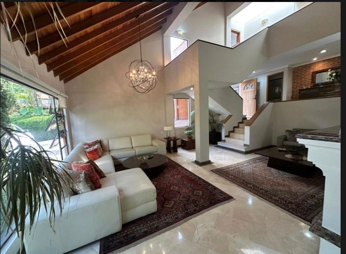 Casa de 4 alcobas en venta en Vía Las Palmas, Medellín, 302 m² · foto 9 de 24