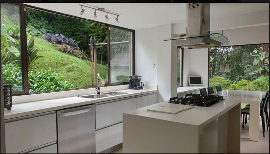 Casa de 4 alcobas en venta en Vía Las Palmas, Medellín, 302 m² · foto 13 de 24