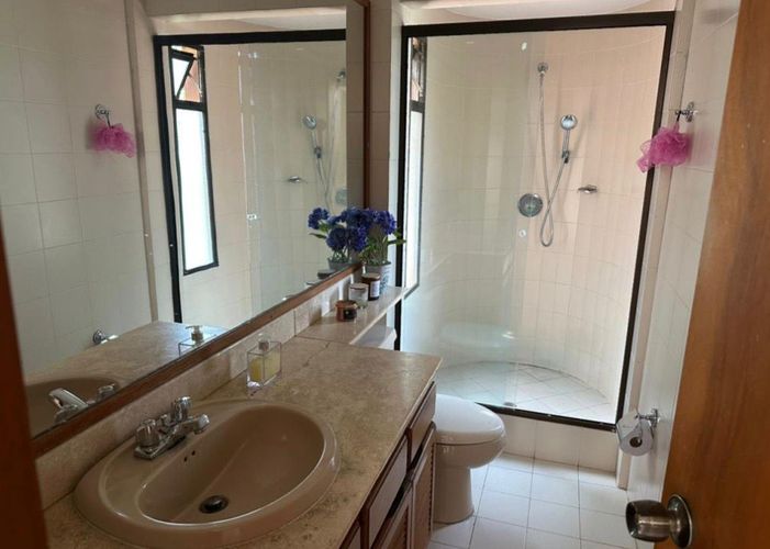 Casa de 4 alcobas en venta en Vía Las Palmas, Medellín, 302 m² · foto 19 de 24