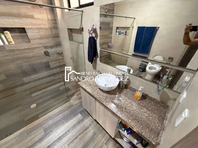 Casa de 3 alcobas en venta en Casiano, Floridablanca, 160 m² · foto 9 de 24