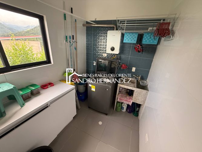 Casa de 3 alcobas en venta en Casiano, Floridablanca, 160 m² · foto 16 de 24
