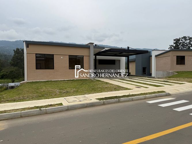 Casa de 3 alcobas en venta en Campo Verde, Piedecuesta, 196 m² · foto 24 de 24