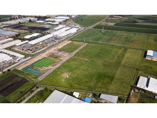 Lote en venta en Siberia, Cota, 5325 m² · foto 2 de 4