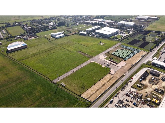 Lote en venta en Siberia, Cota, 5325 m² · foto 3 de 4