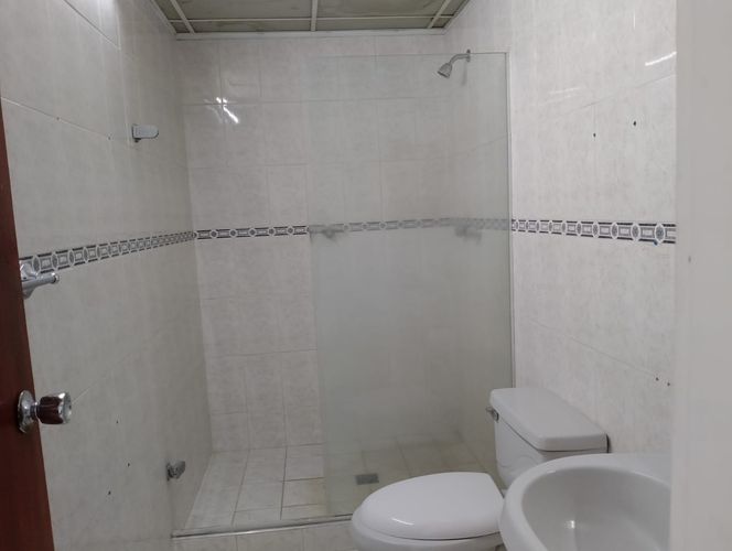 Casa de 8 alcobas en venta en Tequendama, Cali, 392 m² · foto 9 de 24