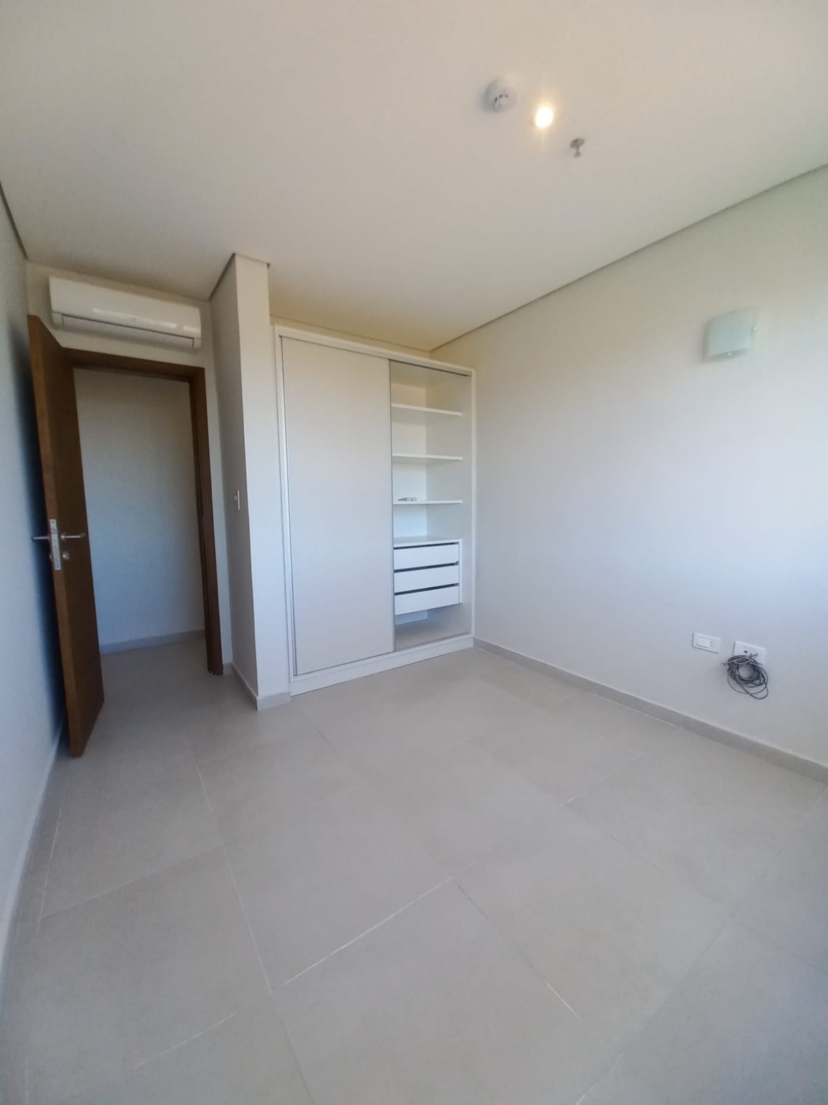 Vendo Departamento en Edificio Bosques de villa Morra — foto 3
