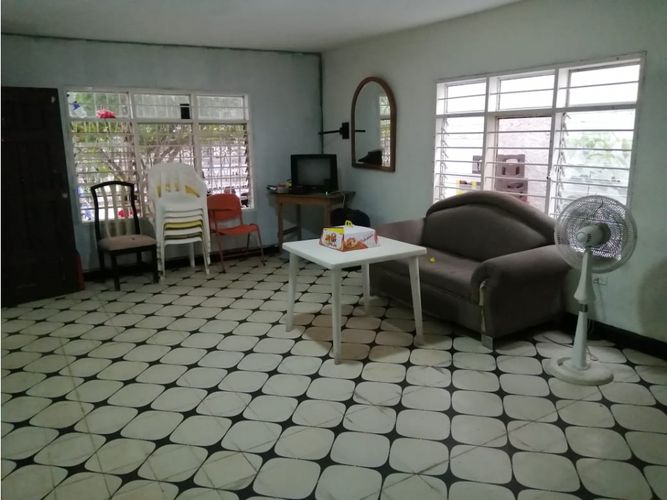 Casa de 14 alcobas en venta en Chiquinquira, Barranquilla, 310 m² · foto 5 de 15