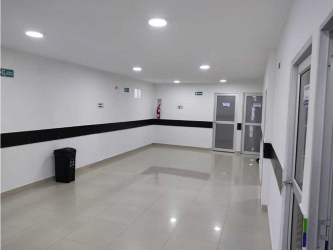 Casa de 7 alcobas en arriendo en El Recreo, Barranquilla, 374 m² · foto 5 de 9