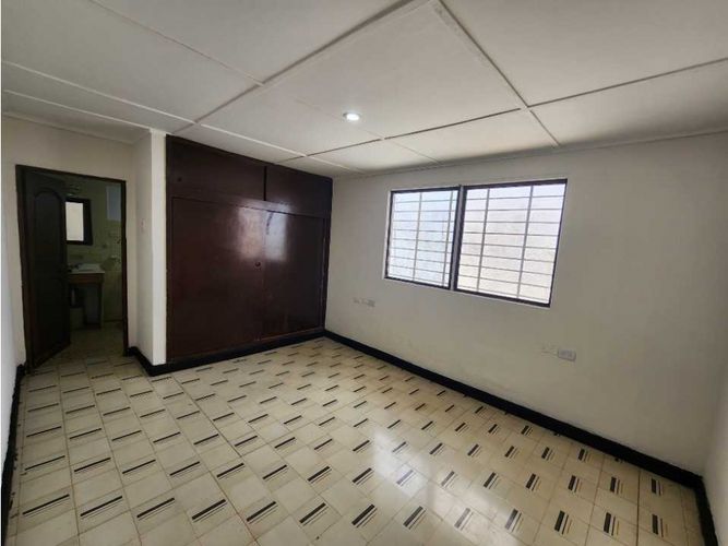 Casa de 7 alcobas en arriendo en Altamira, Barranquilla, 494 m² · foto 15 de 24