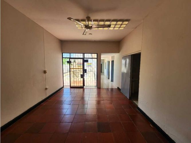 Casa de 7 alcobas en arriendo en Altamira, Barranquilla, 494 m² · foto 17 de 24