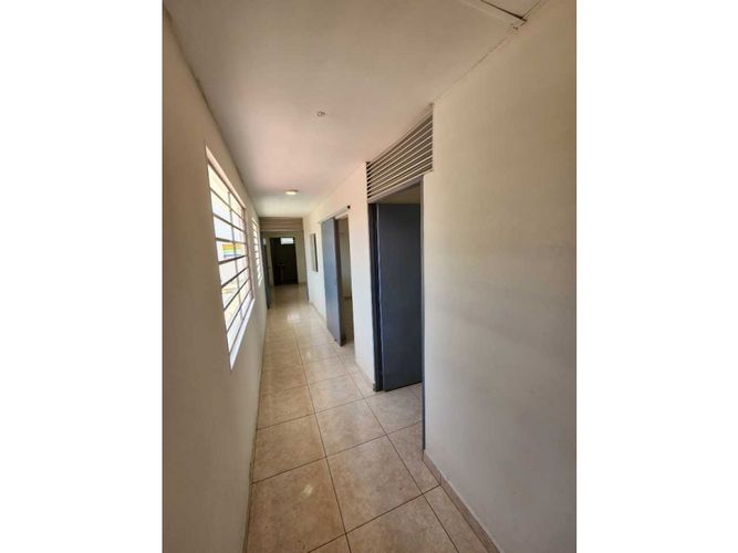 Casa de 7 alcobas en arriendo en Altamira, Barranquilla, 494 m² · foto 18 de 24