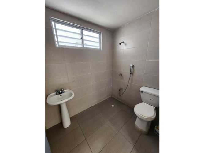 Casa de 7 alcobas en arriendo en Altamira, Barranquilla, 494 m² · foto 20 de 24