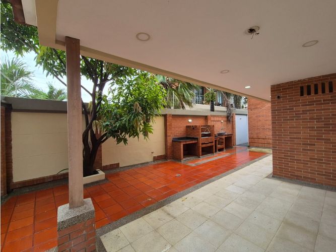 Casa de 5 alcobas en venta en Villa Campestre, Puerto Colombia, 480 m² · foto 2 de 24