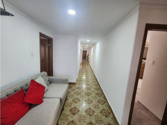 Casa de 6 alcobas en arriendo en La Concepcion, Barranquilla, 520 m² · foto 11 de 24