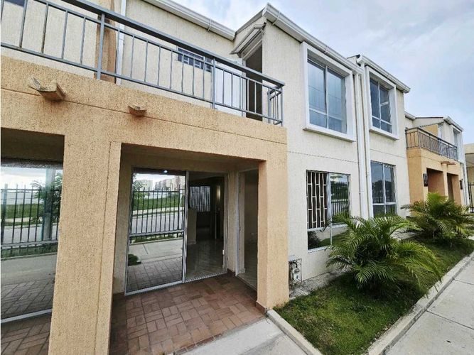 Casa de 4 alcobas en venta en Paraiso, Soledad, 72 m² · foto 1 de 17