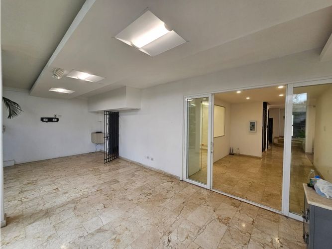 Casa de 4 alcobas en arriendo en Altos De Riomar, Barranquilla, 493 m² · foto 8 de 24