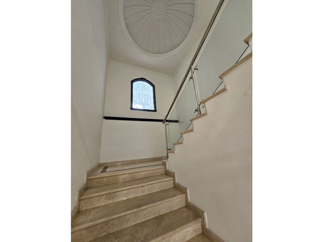 Casa de 4 alcobas en arriendo en Altos De Riomar, Barranquilla, 493 m² · foto 11 de 24