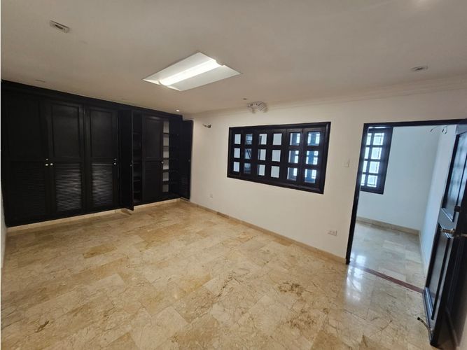 Casa de 4 alcobas en arriendo en Altos De Riomar, Barranquilla, 493 m² · foto 22 de 24