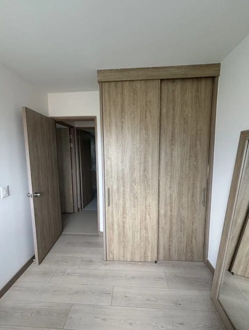 Apartamento de 2 alcobas en venta en Toledo, La Estrella, 60 m² · foto 10 de 24