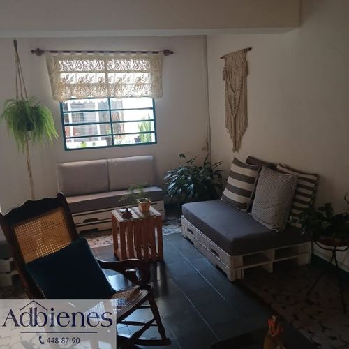 Casa de 3 alcobas en venta en Laureles, Medellín, 155 m² · foto 3 de 21