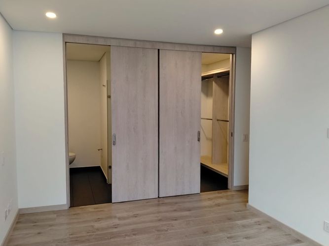 Apartamento de 3 alcobas en arriendo en El Poblado, Medellín, 123 m² · foto 12 de 19