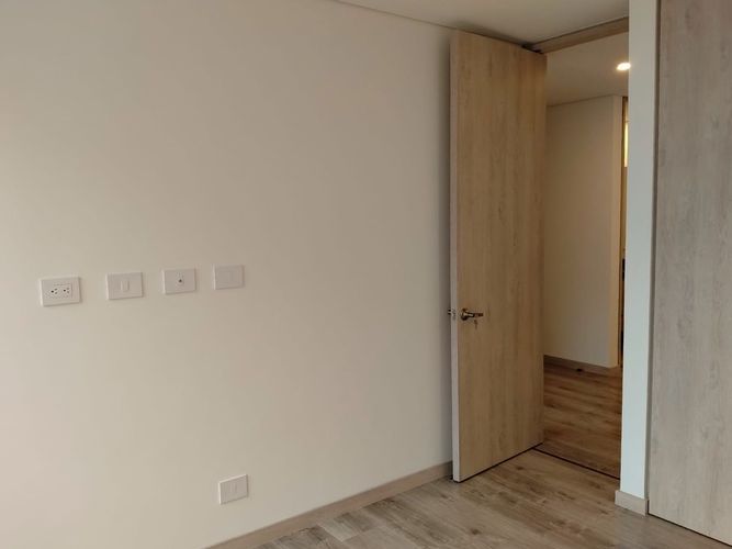Apartamento de 3 alcobas en arriendo en El Poblado, Medellín, 123 m² · foto 14 de 19
