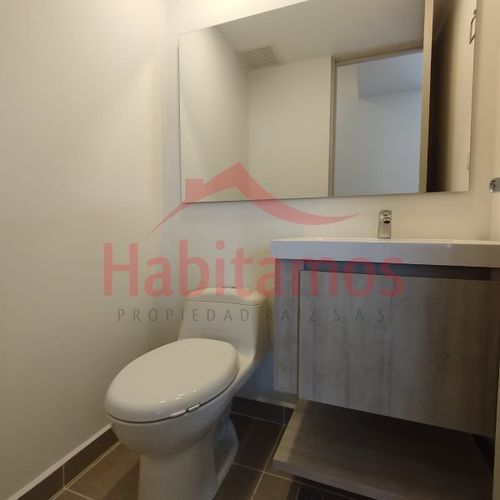 Apartamento de 3 alcobas en arriendo en El Poblado, Medellín, 140 m² · foto 8 de 24