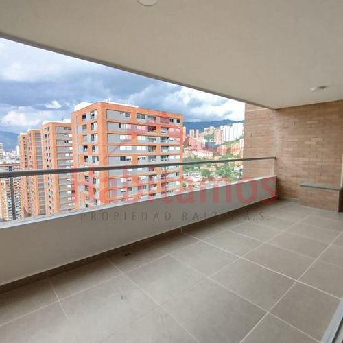Apartamento de 3 alcobas en arriendo en El Poblado, Medellín, 140 m² · foto 23 de 24