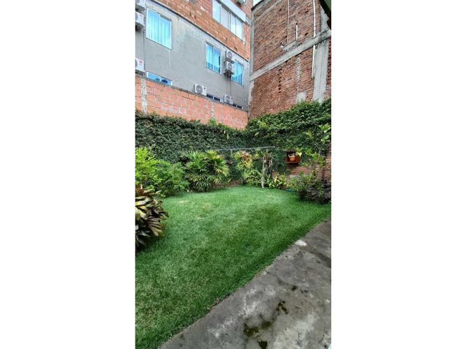 Casa de 4 alcobas en venta en San Fernando Nuevo, Cali, 225 m² · foto 2 de 21
